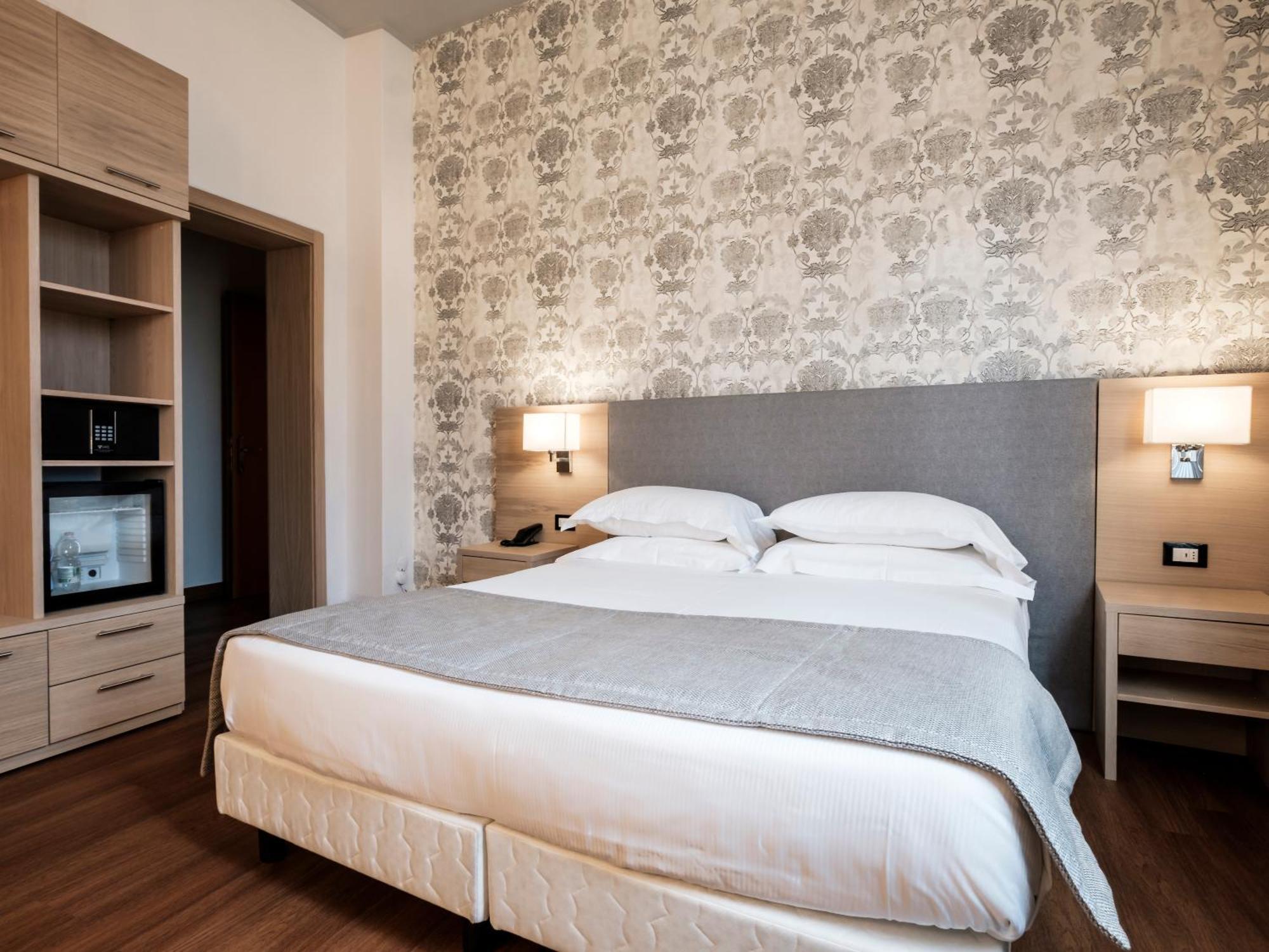 Hotel Accademia Bologna Esterno foto