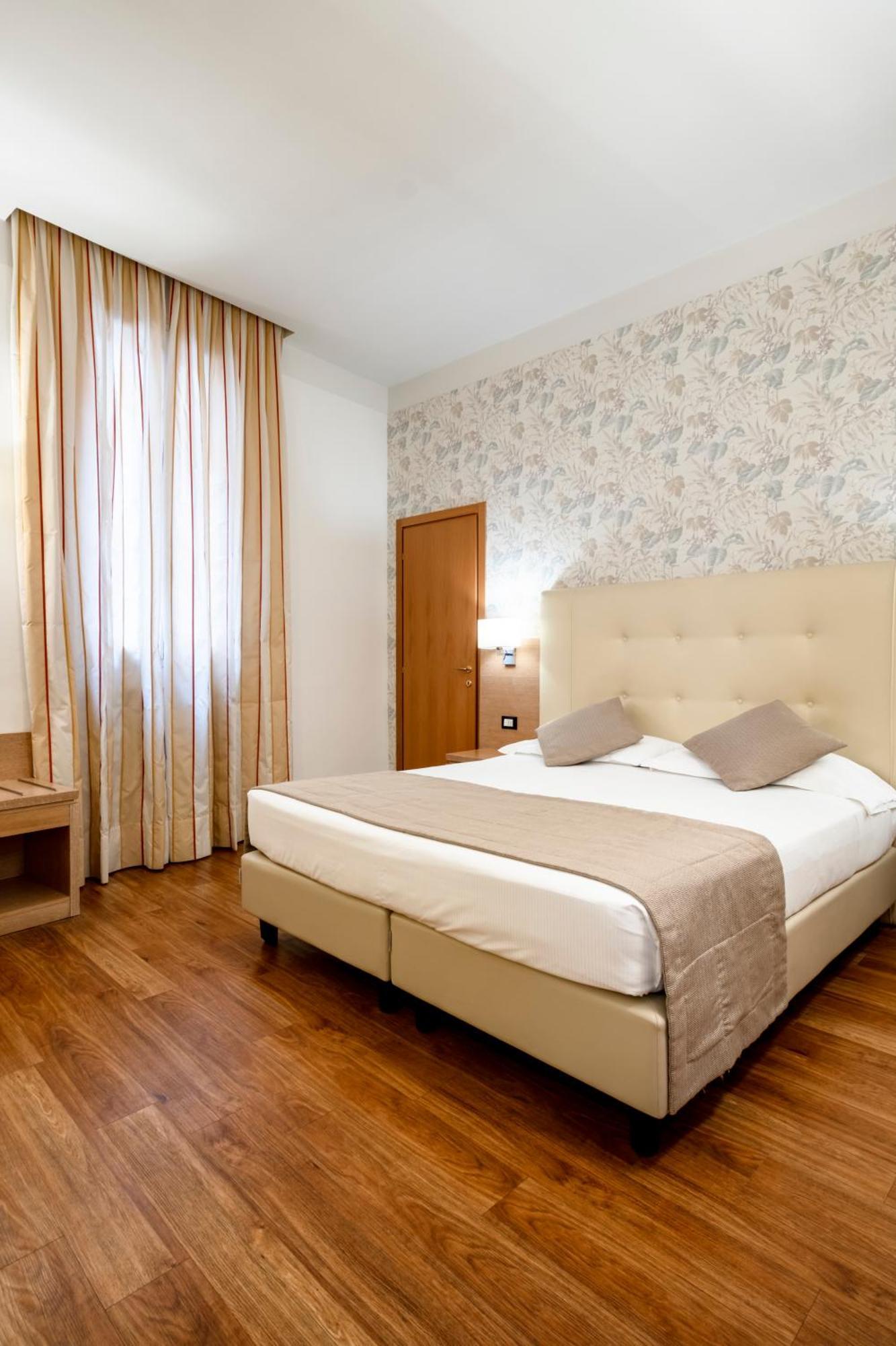 Hotel Accademia Bologna Esterno foto